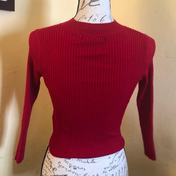 Forever 21 Red knit top size small - Picture 2 of 3